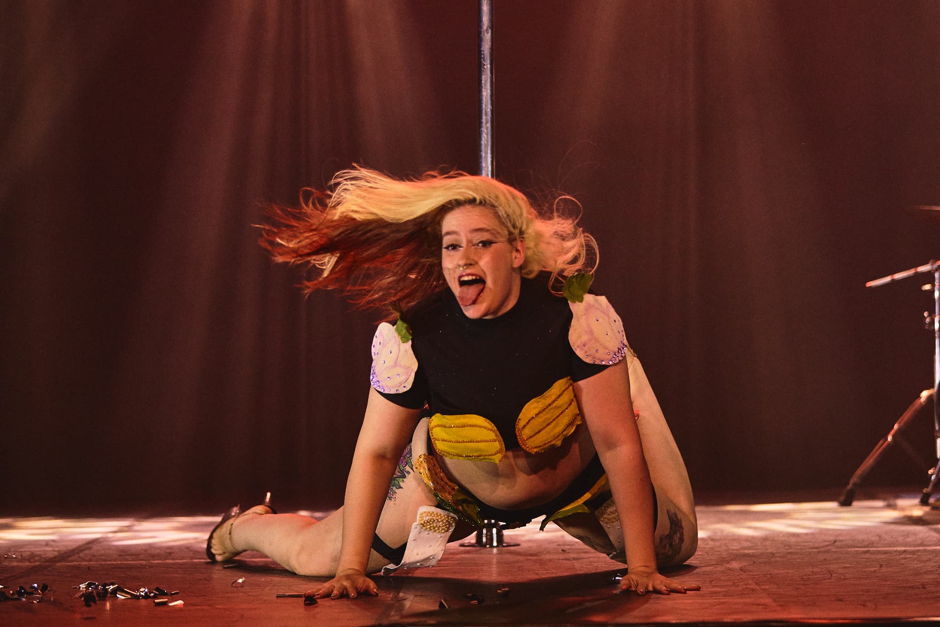 Luana Fritzen no pole dance
